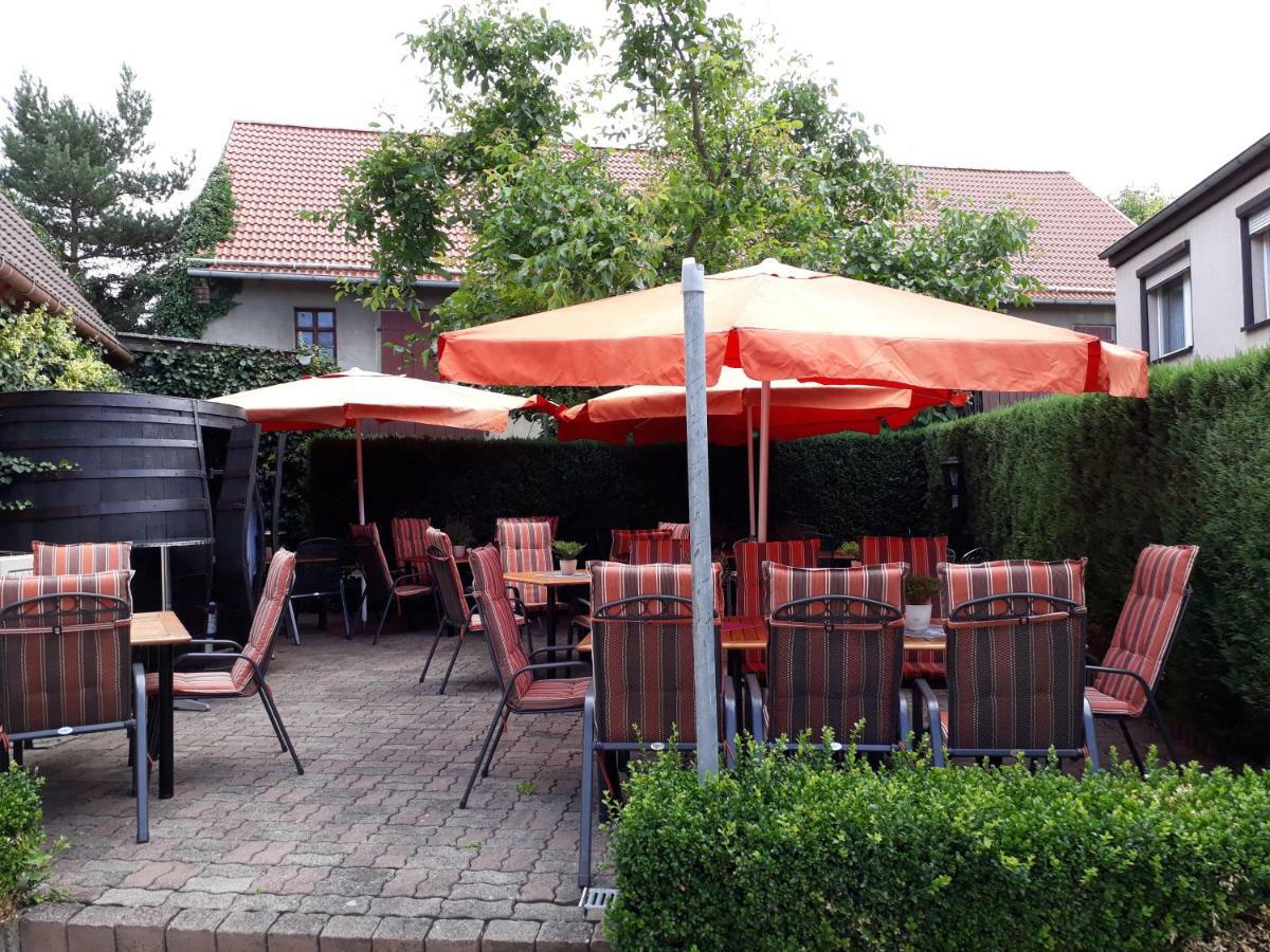 Gasthaus "Zur Linde" Harzgerode Exterior photo
